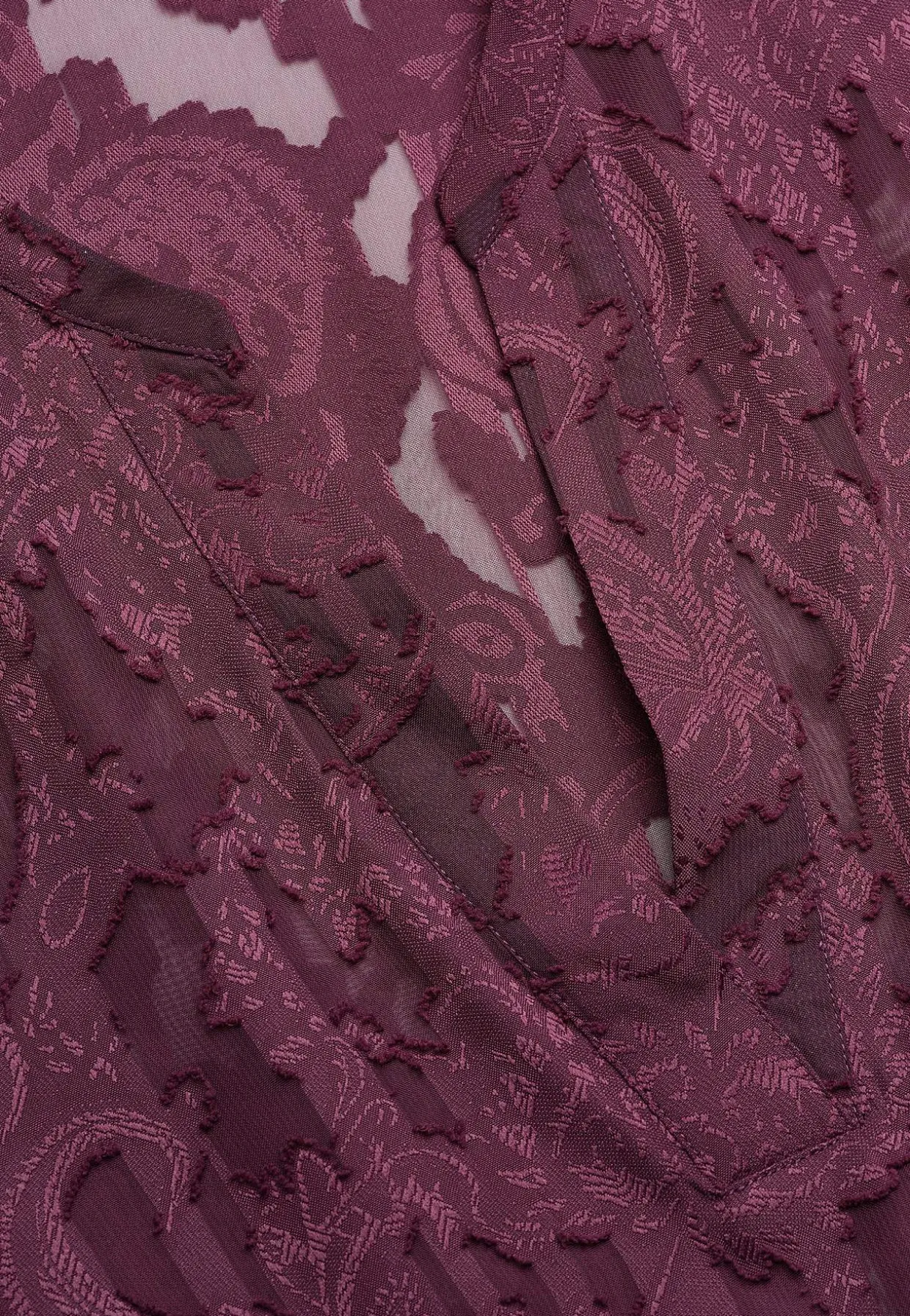 Jacquard-neuloksinen, läpikuultava pusero