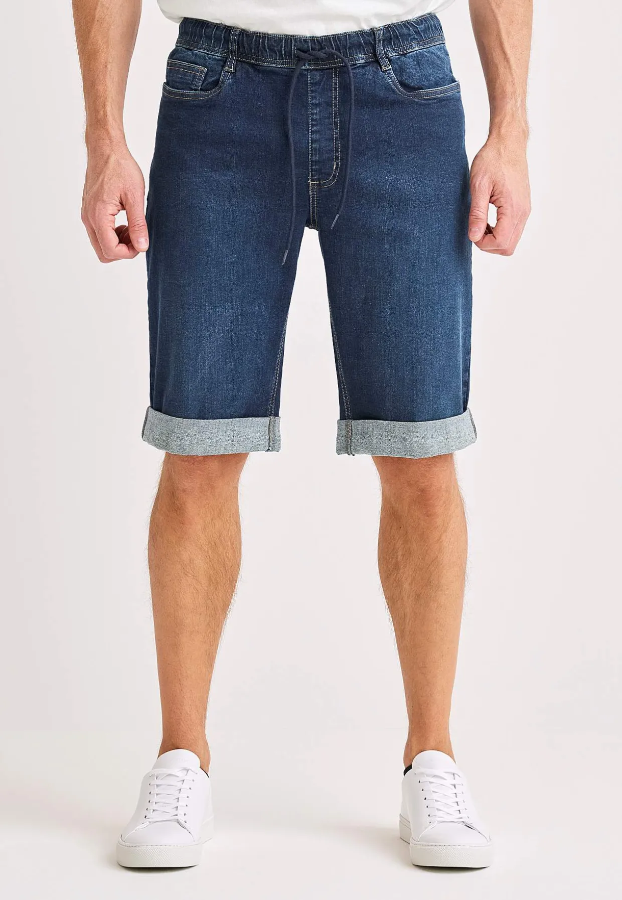 Joggershortsit elastisella vyötäröllä