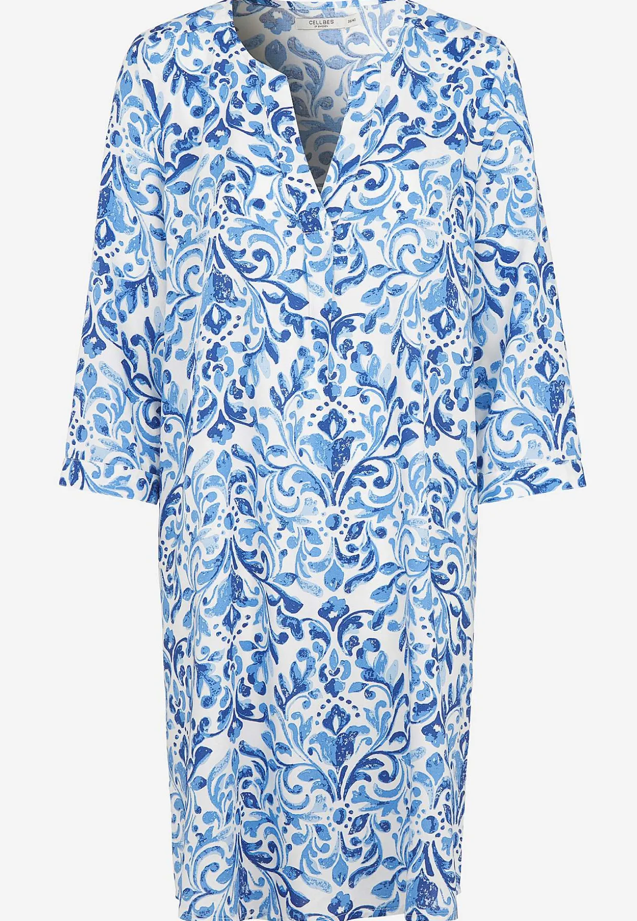 Kudottu, kuviollinen mekko