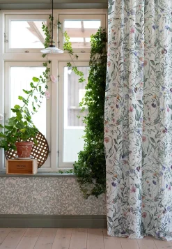 Kukkakuvioiset monitoimiverhot 2 kpl/pakkaus