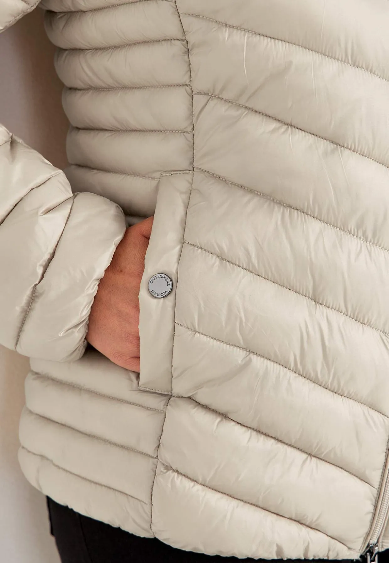 Käytännöllinen, tyylikäs kevyt takki