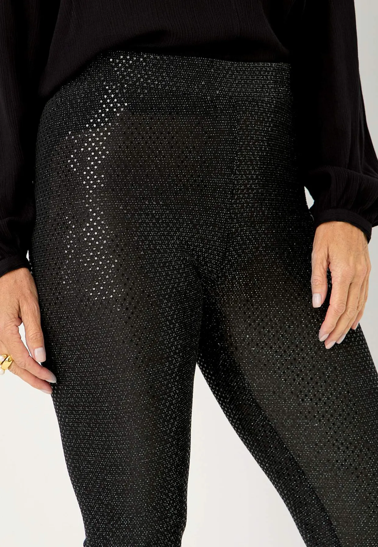 Leggingsit paljeteilla