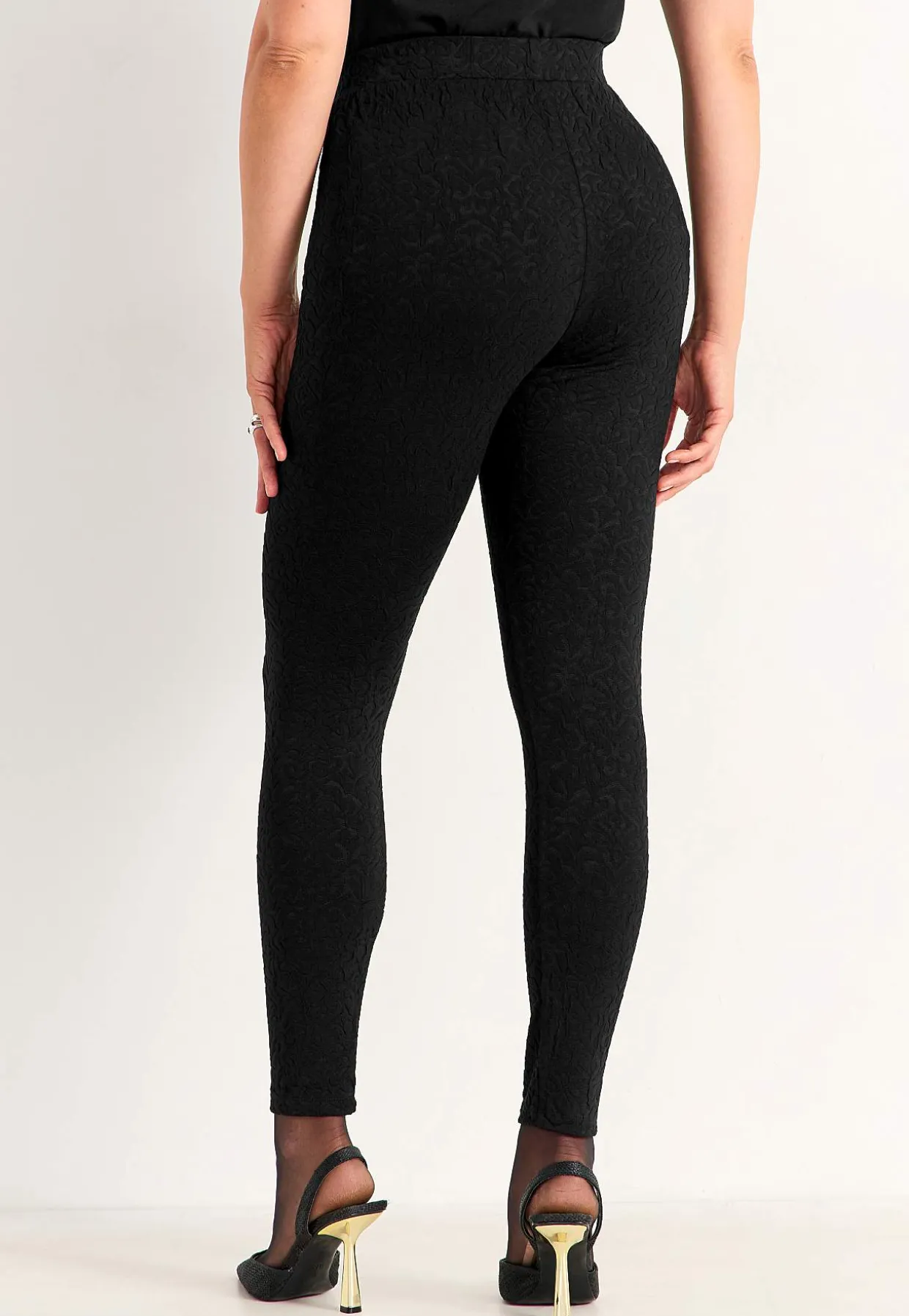Leggingsit rakennekuviolla