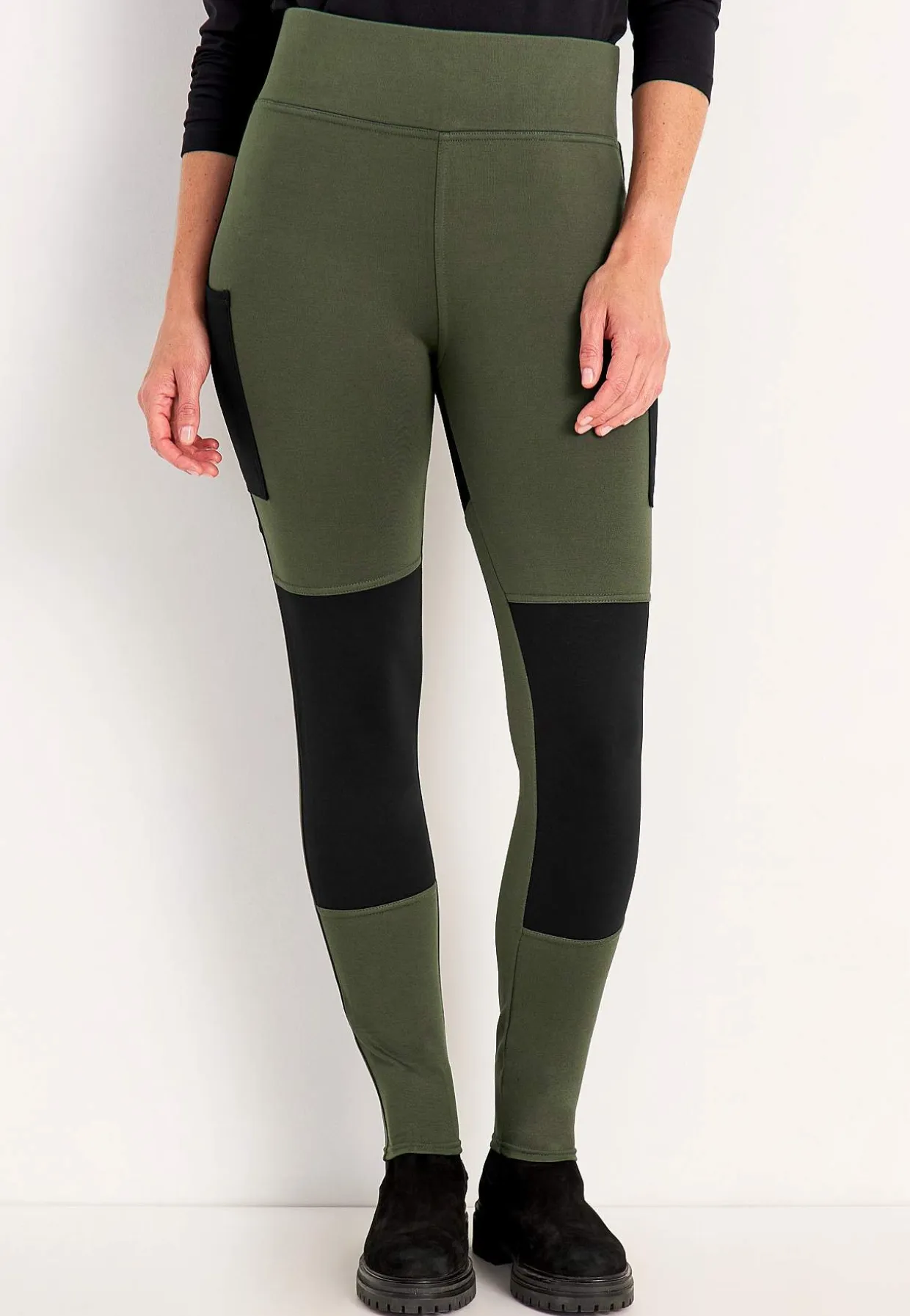 Leggingsit sivutaskuilla