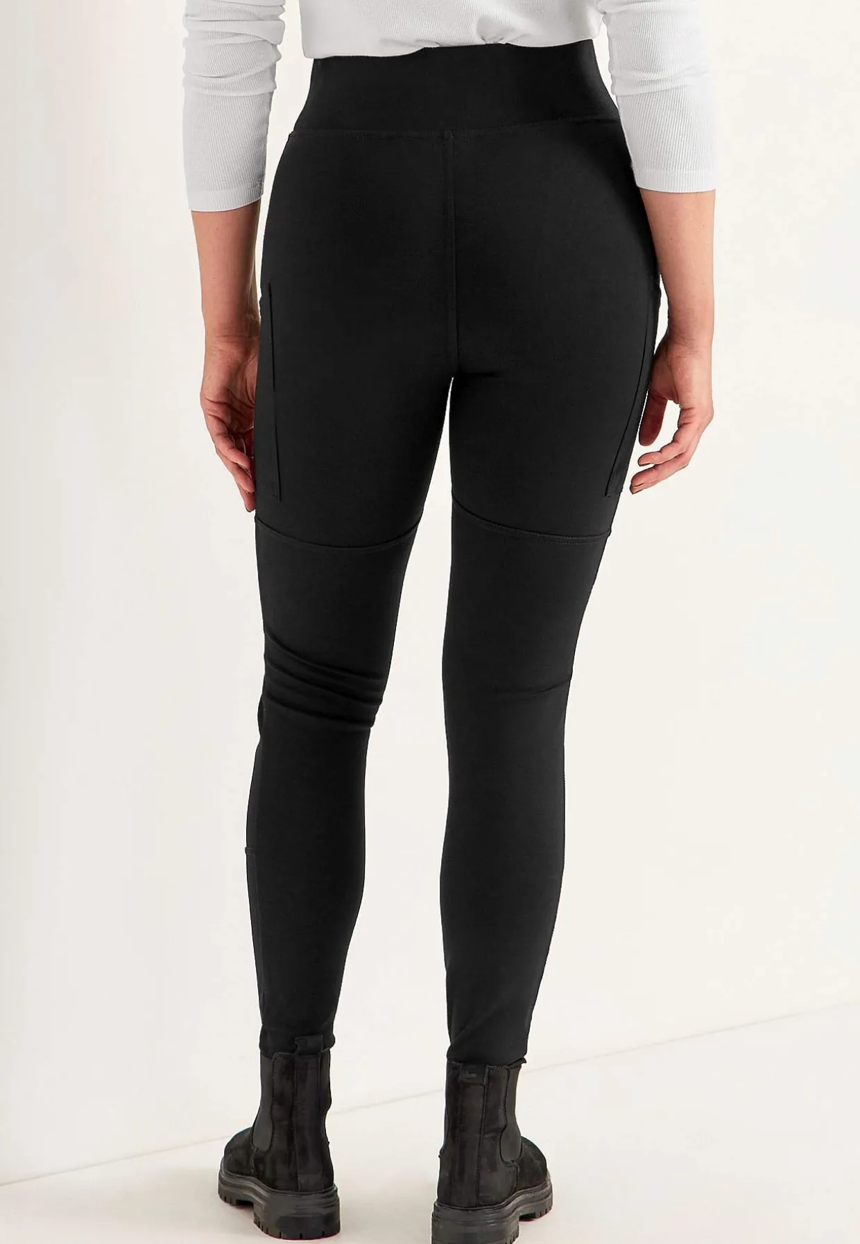 Leggingsit sivutaskuilla