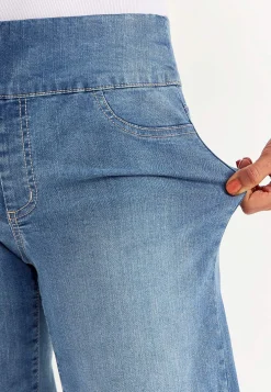 Leveät nilkkapituiset farkut korkealla vyötäröllä Elisa