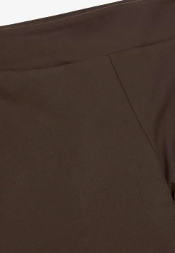 Monipuoliset, bootcut trikoohousut Daria