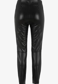 Pinnoitetut leggingsit