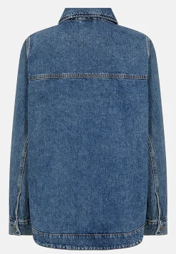 Pitkä farkkutakki suurilla etutaskuilla