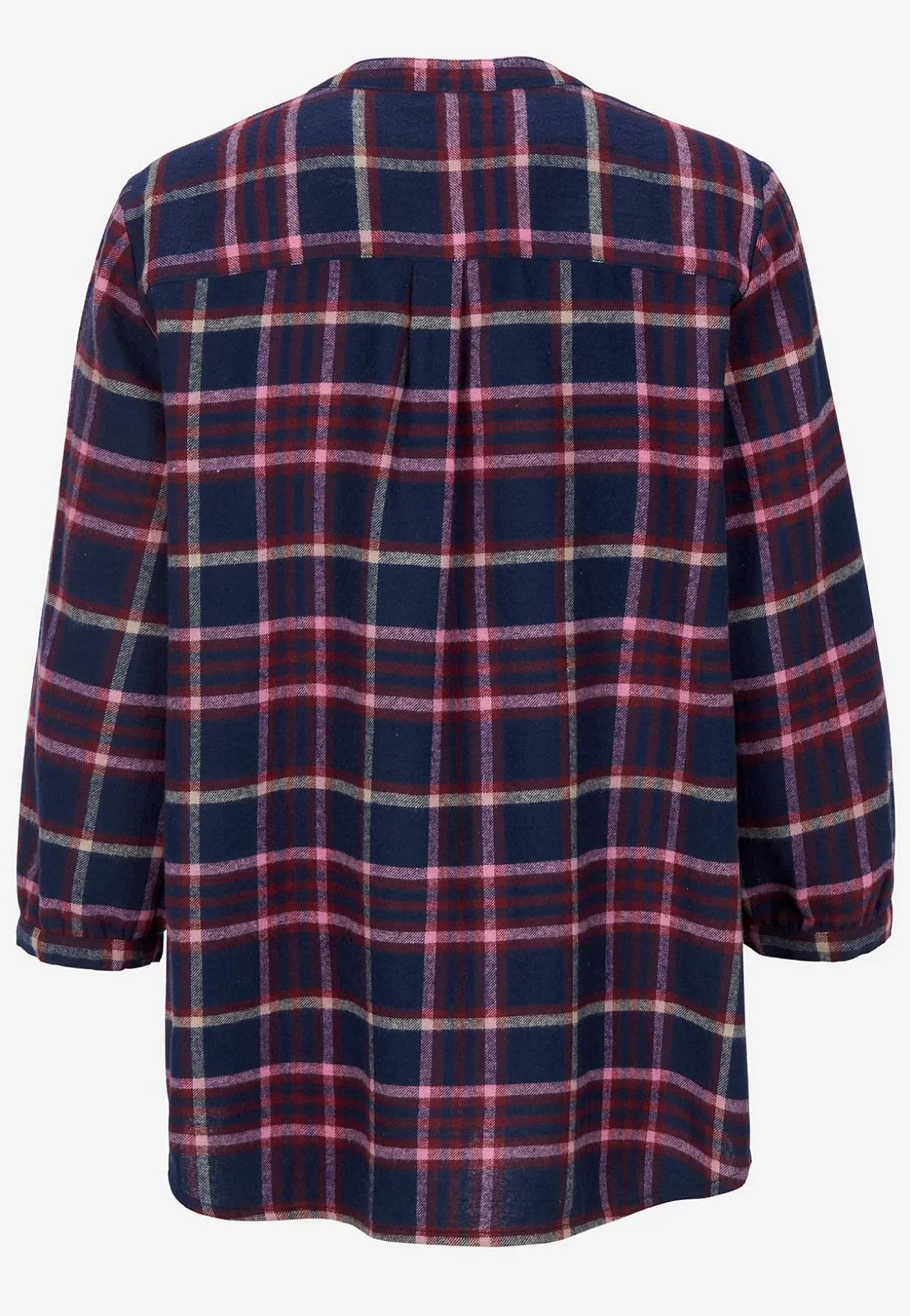 Pusero flanellista rintataskulla