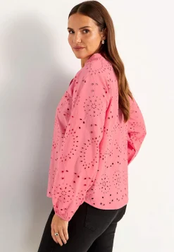 Pusero kirjonnalla