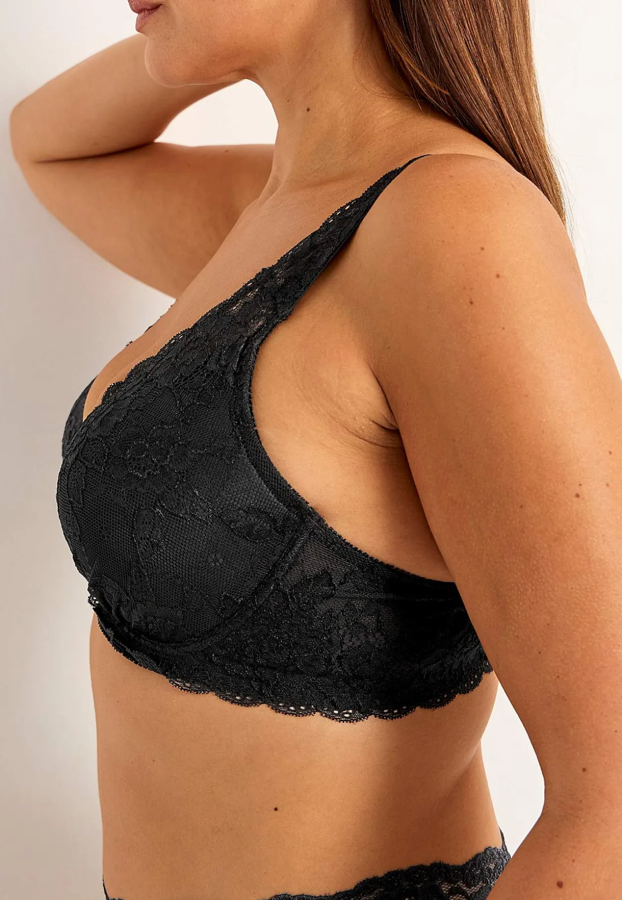 Push up -rintaliivit Dolly