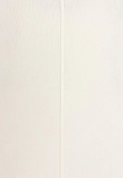 Tiheäsilmukkainen paita
