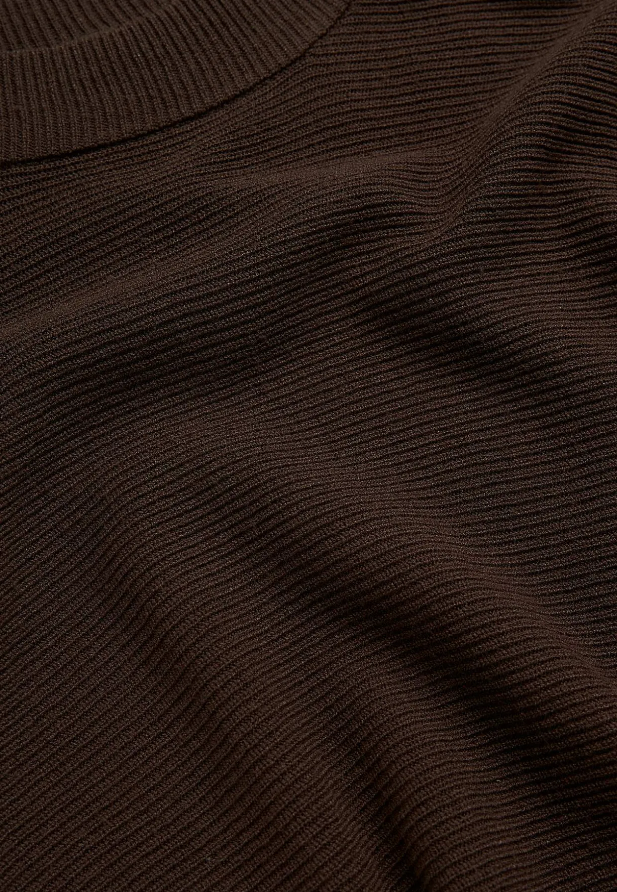 Tiheäsilmukkainen poncho