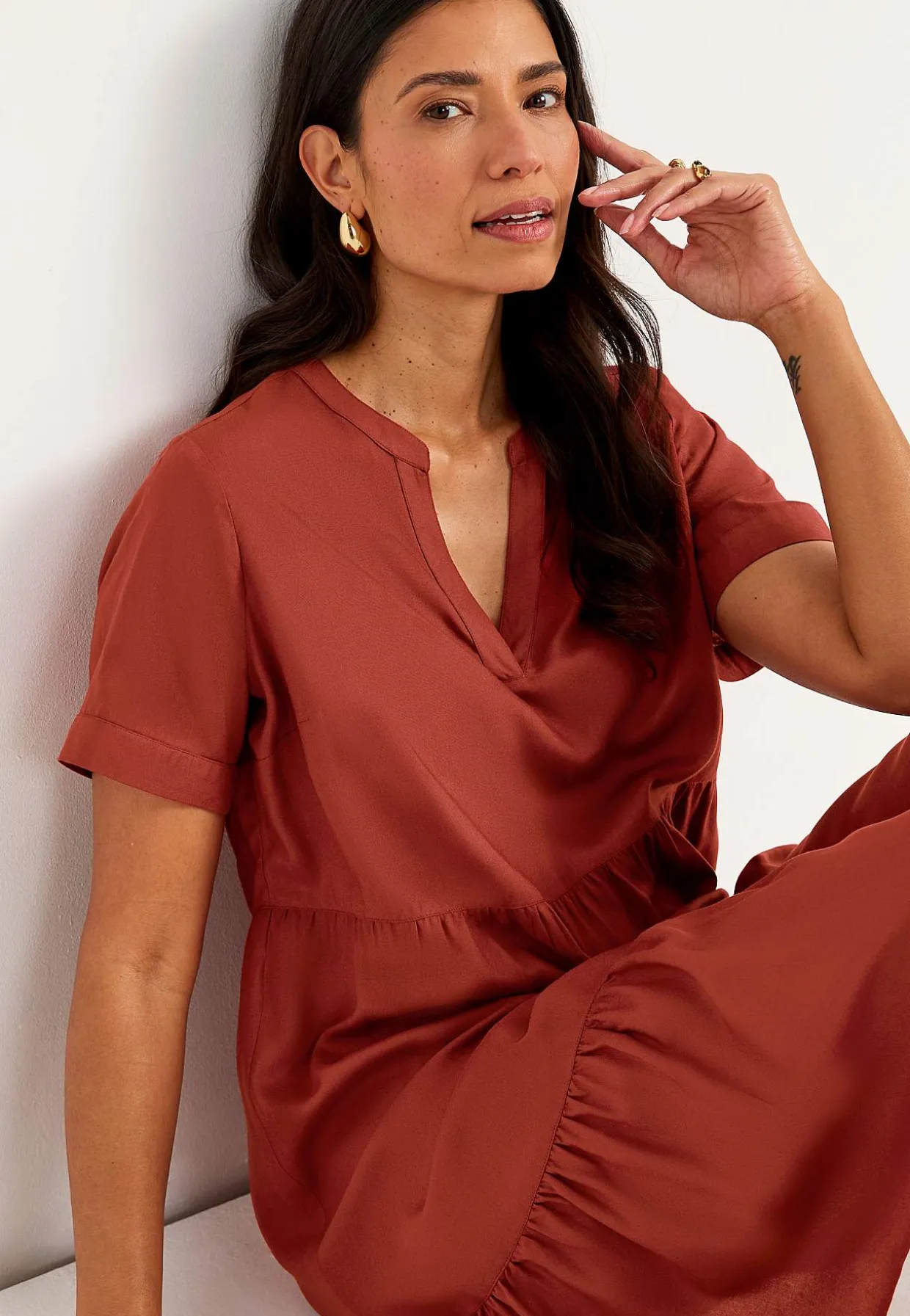 Viskoosimekko röyhelöllä